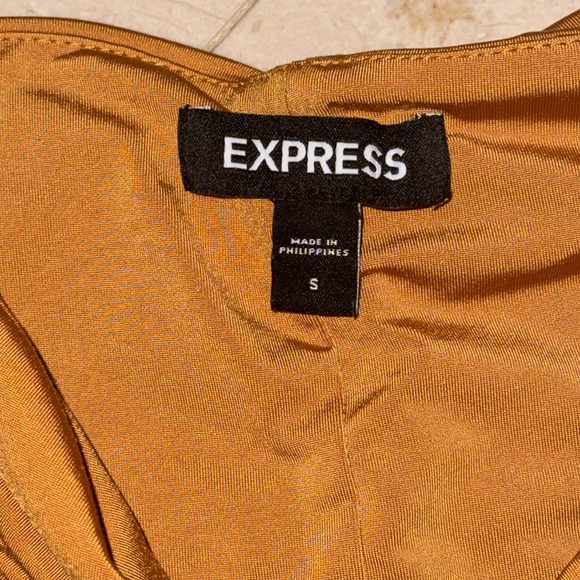 EXPRESS Mustard Flutter Sleeve - Picture 2 of 3